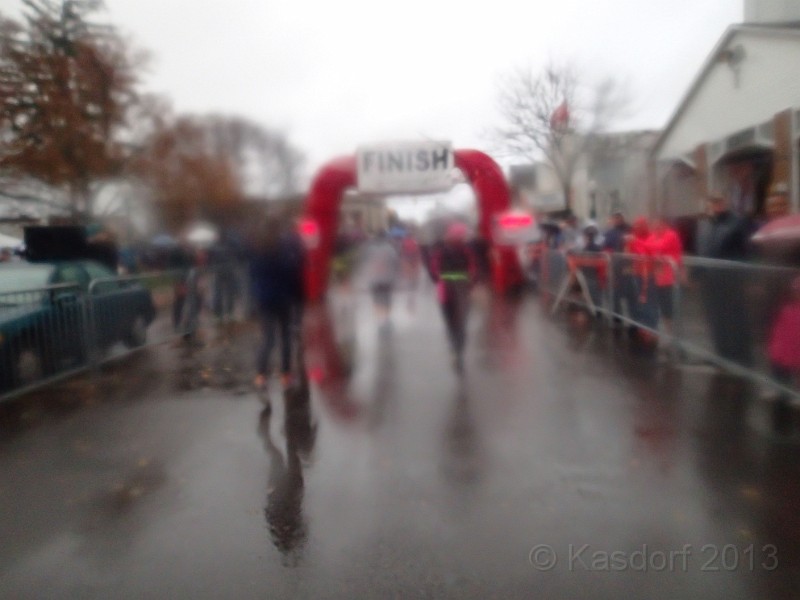 2013 Kona Hot Chocolate 10K 026.JPG - 2013 Kona Chocolate Run 10K. Plymouth Michigan November 17, 2013.